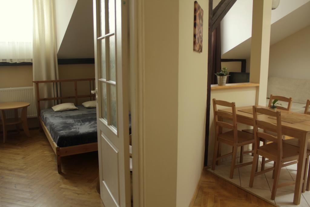 4Party Apartment Krakow Bagian luar foto