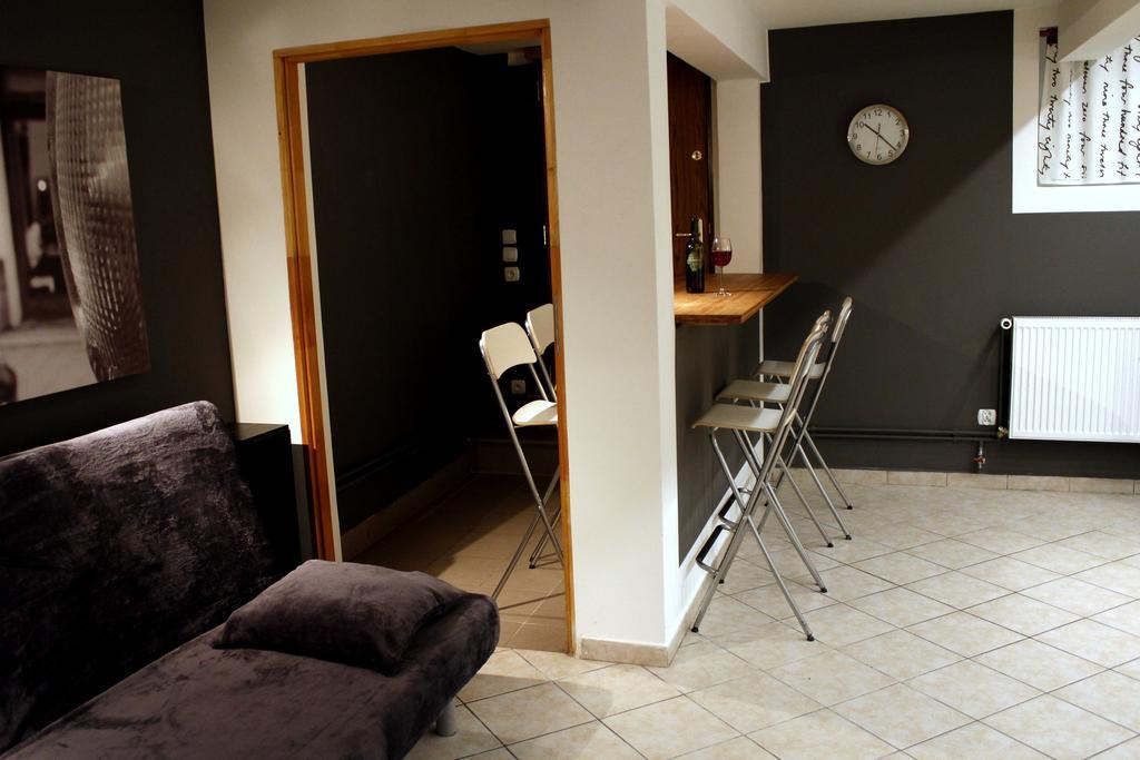 4Party Apartment Krakow Bagian luar foto